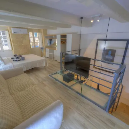 Cute And Modern Duplex Apartment In Ideal Location Rcas1-1 Valletta Exterior photo