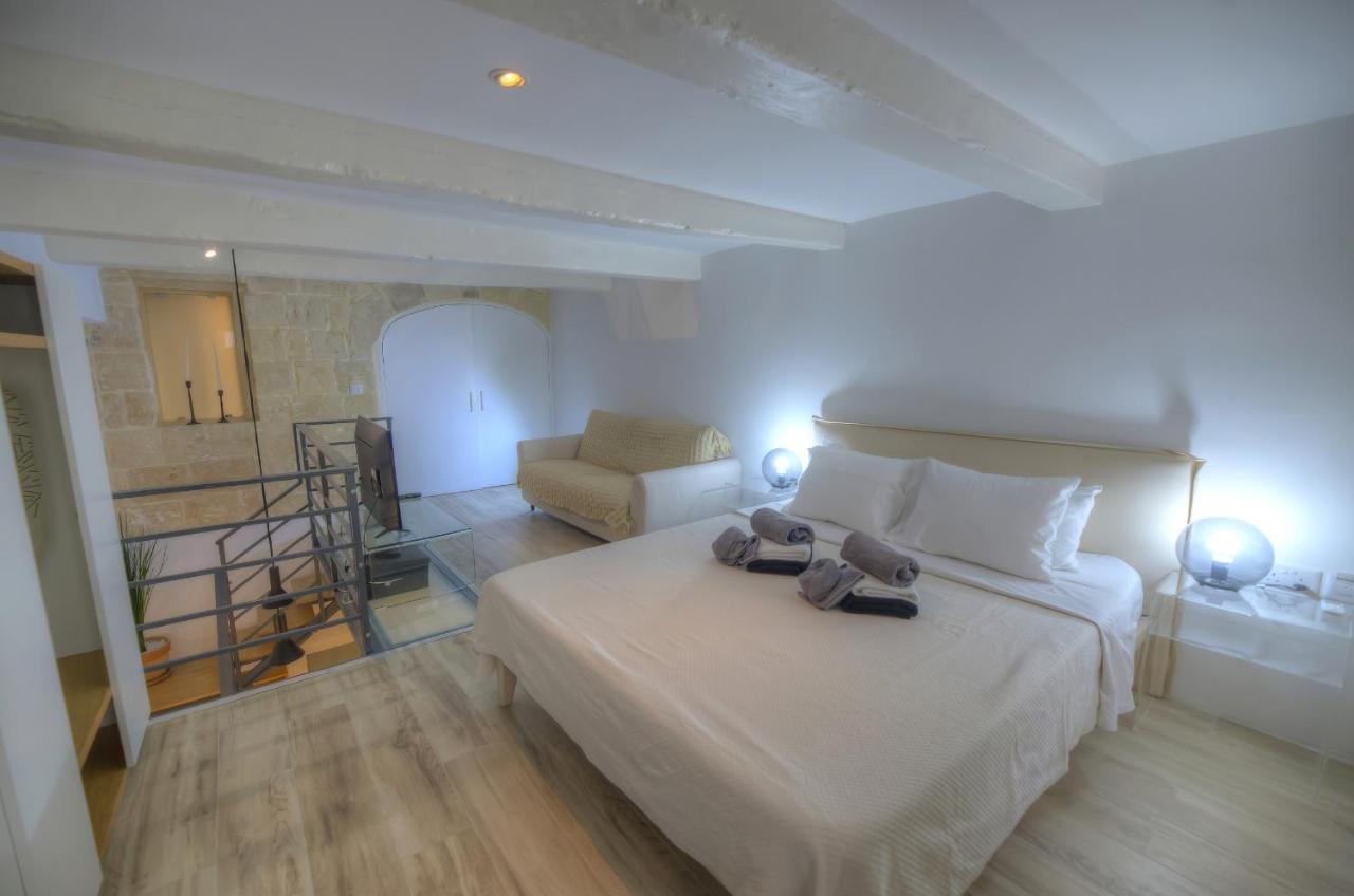 Cute And Modern Duplex In Ideal Location Rcas1-1 * Valletta