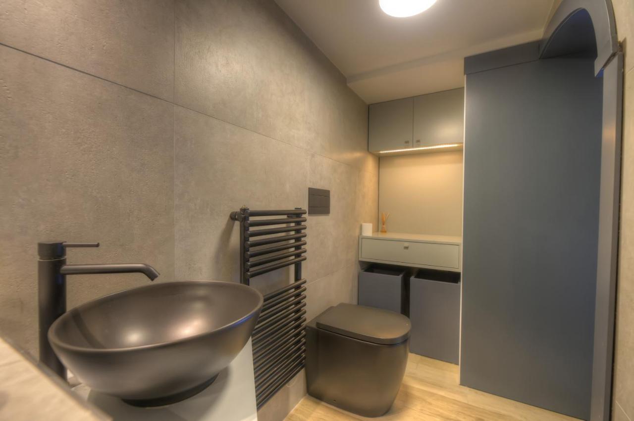 Apartment Cute And Modern Duplex In Ideal Location Rcas1-1