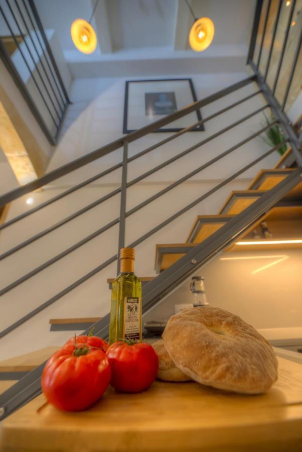 Cute And Modern Duplex In Ideal Location Rcas1-1 * Valletta