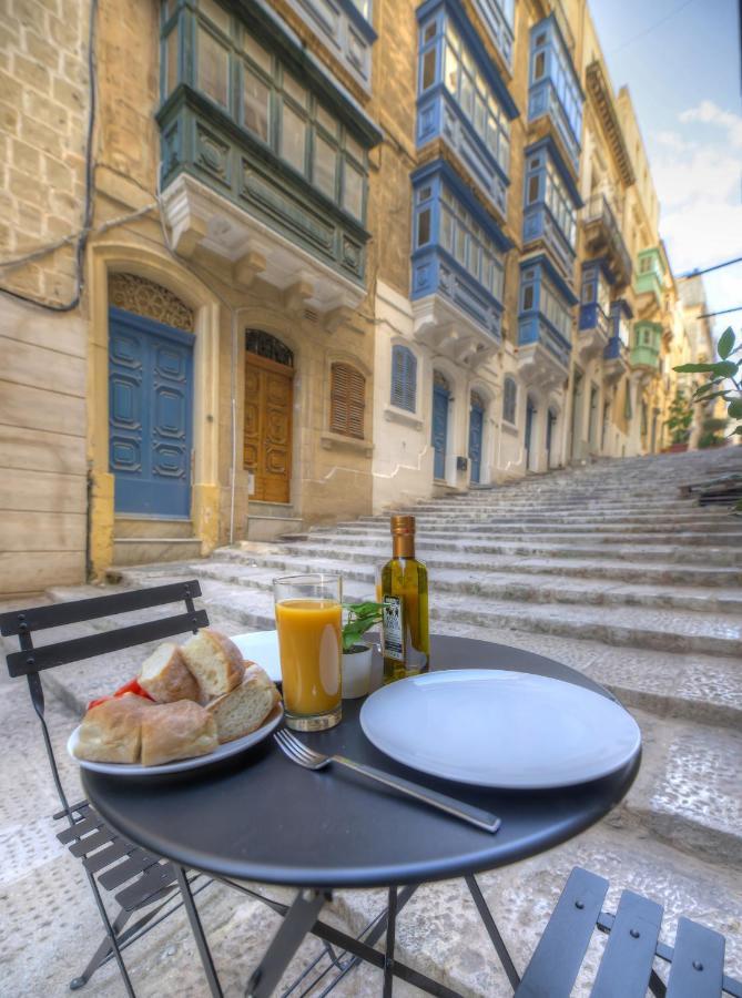 Cute And Modern Duplex In Ideal Location Rcas1-1 * Valletta