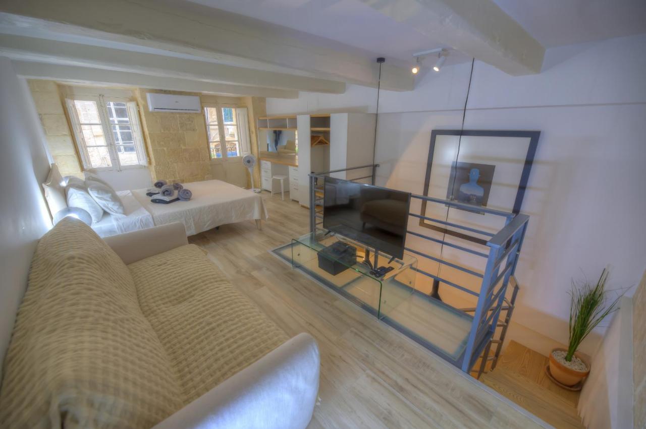 Apartment Cute And Modern Duplex In Ideal Location Rcas1-1 Valletta